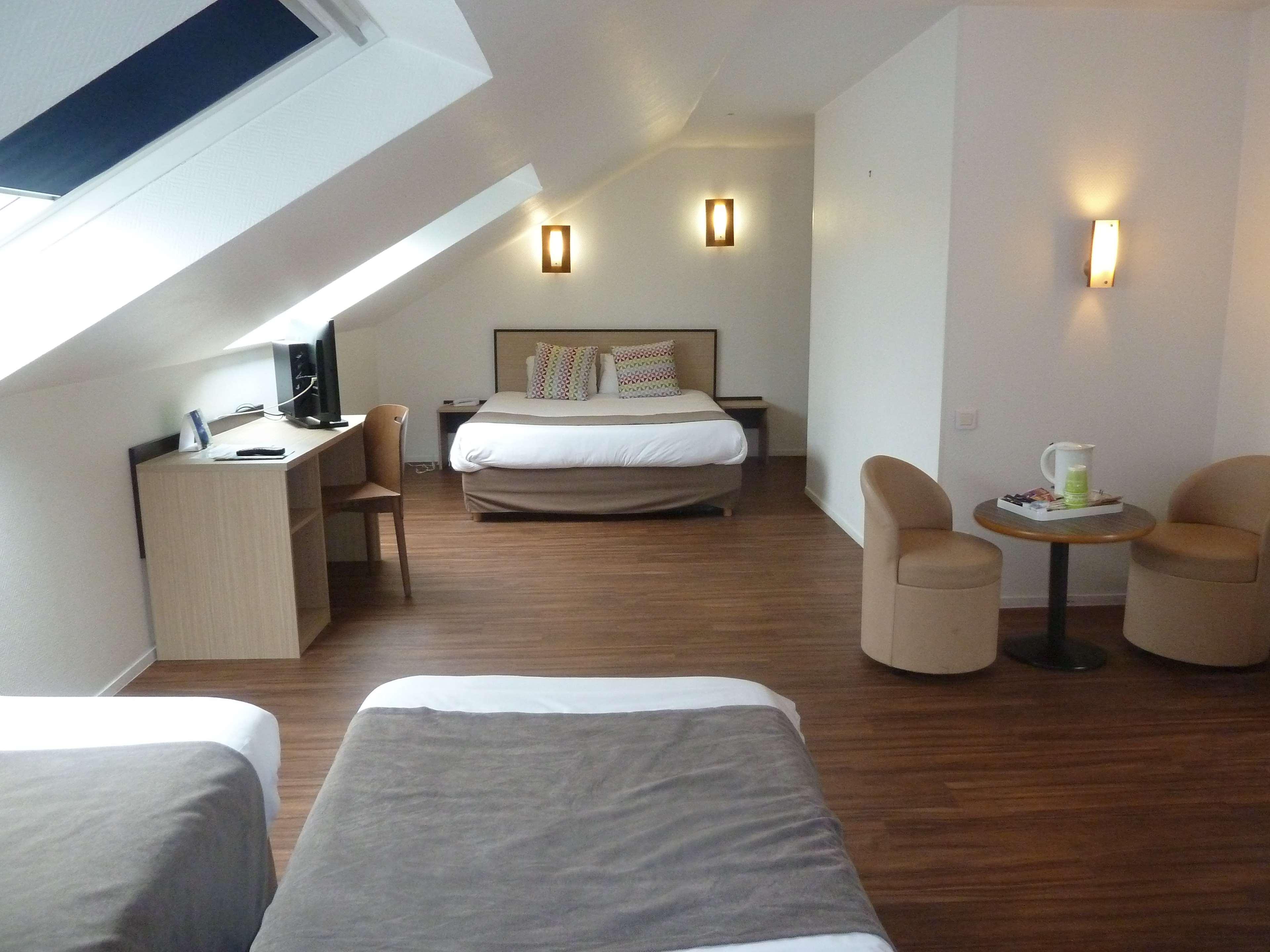 Campanile Le Mans Est Hotell Eksteriør bilde