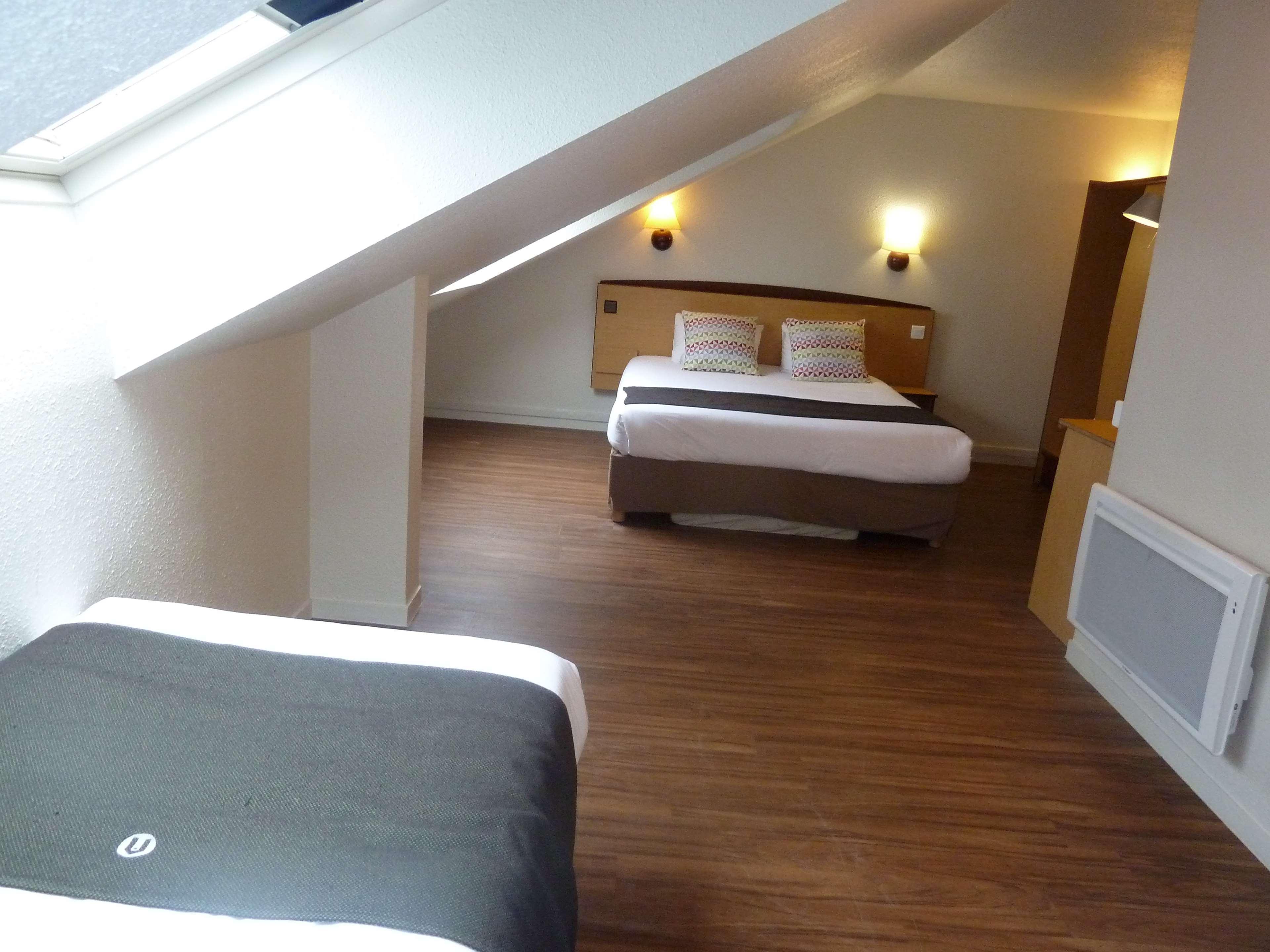 Campanile Le Mans Est Hotell Eksteriør bilde