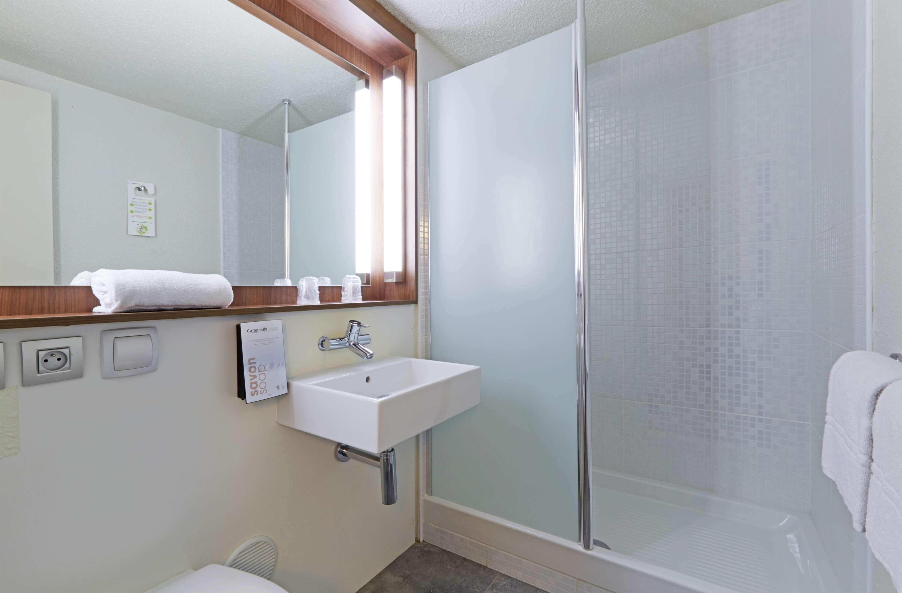 Campanile Le Mans Est Hotell Eksteriør bilde